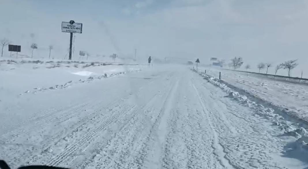 Konya’da bir düğün sahibi yolda kalanlar için yaptığıyla gönülleri fethetti 18